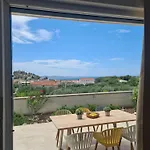 Leonardo Apartment